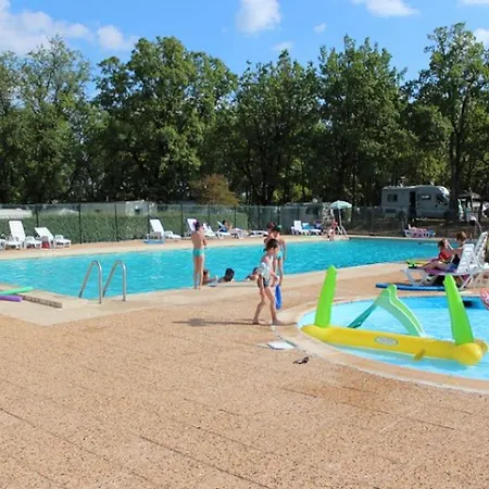 Mobil-home Confortable Pour 5 Pers. En A - Api-1-52-1221 * Payrac