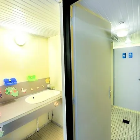 캠프장 Mobil-home Confortable Pour 5 Pers. En A - Api-1-52-1221 Payrac