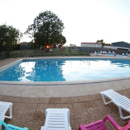 Campingplads Mobil-home Confortable Pour 5 Pers. En A - Api-1-52-1221
